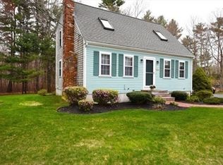 22 Valley St, Pembroke, MA 02359