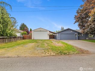 1922 S Wall St, Mount Vernon, WA 98273