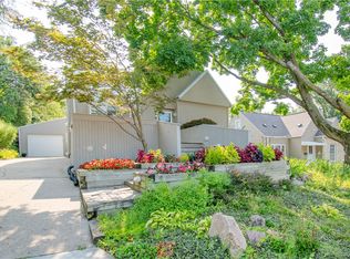 317 59th St, Des Moines, IA 50312