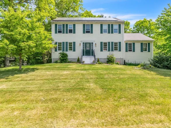 148 Londonderry Way, Uxbridge, MA 01569