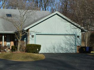 3253 Woodbrook Rd, Toledo, OH 43617
