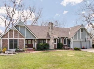 4636 Woodstock St, Shawnee, KS 66218