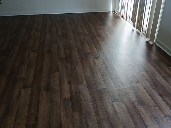 3rd image of 821 Nestleway Dr