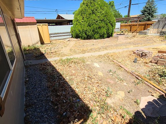 3rd image of 1260 Pinyon Ave