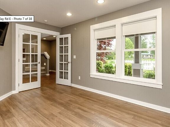 3rd image of 3924 Gay Rd E