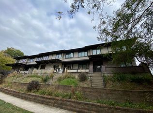 30 N Lucas St, Iowa City, IA 52245