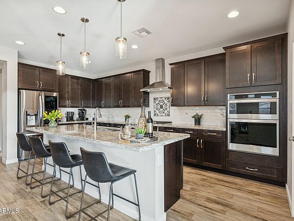 4th image of 17877 W THISTLE LANDING Drive