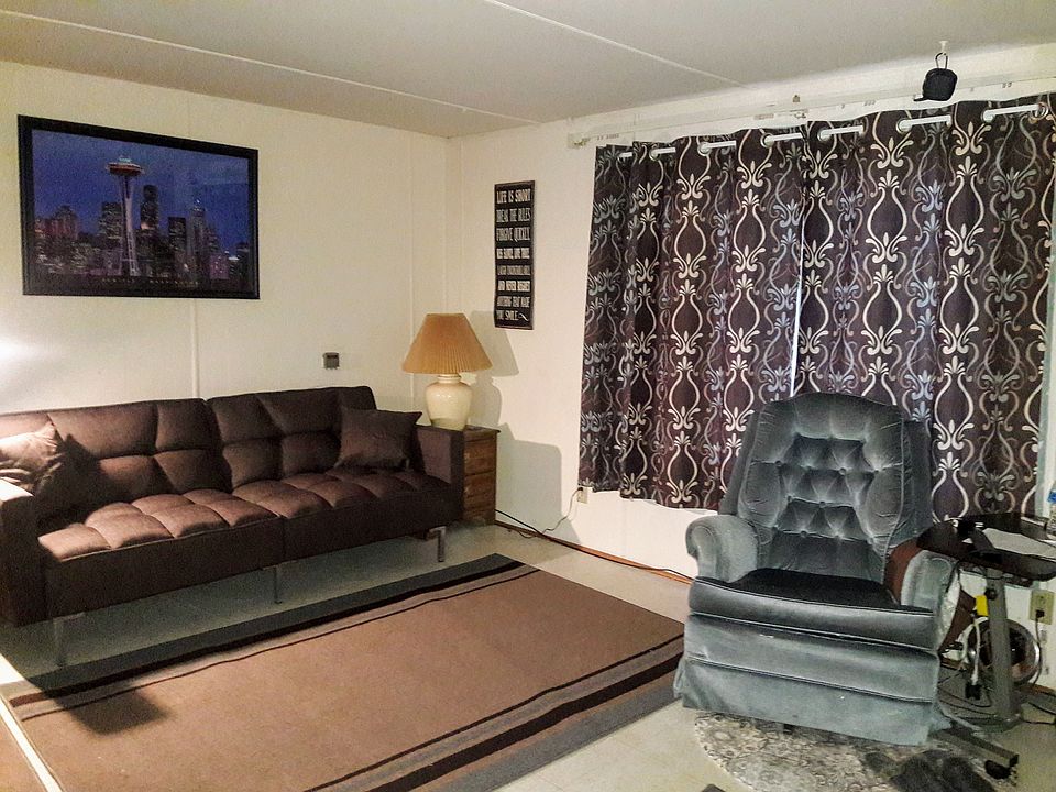 1st image of 3236 S 180th Pl