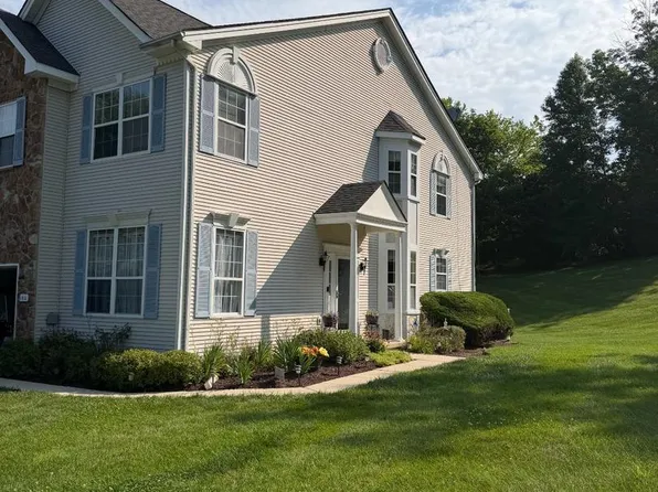 123 Forelock Ct, West Chester, PA 19382