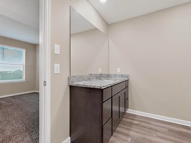 305 Honeysuckle Ln — Photo 25