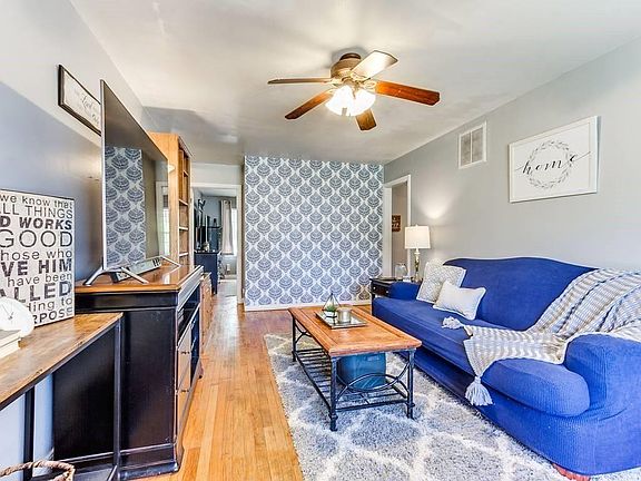 3rd image of 1730 Andover Ct