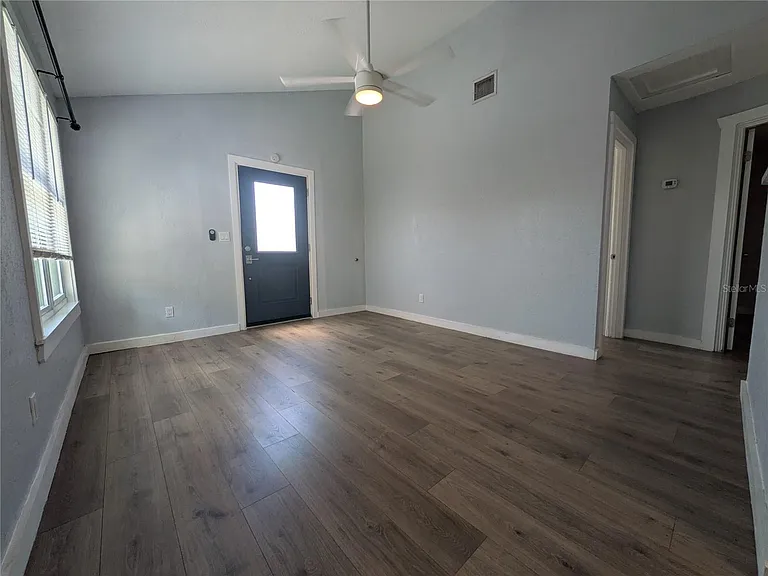5005 Newton Ave S — Photo 6