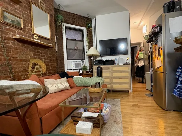 516 East 12th Street image 1 of 7