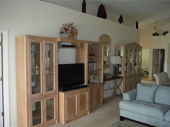3rd image of 6605 Castlelawn Pl #34