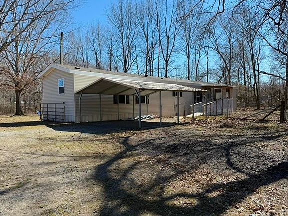 2nd image of 995 Webber Ln