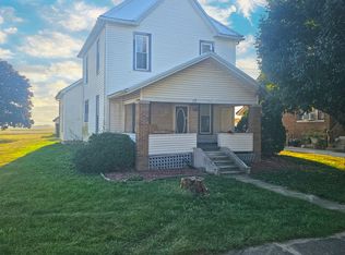 103 S Harrison Ave, Stanford, IL 61774