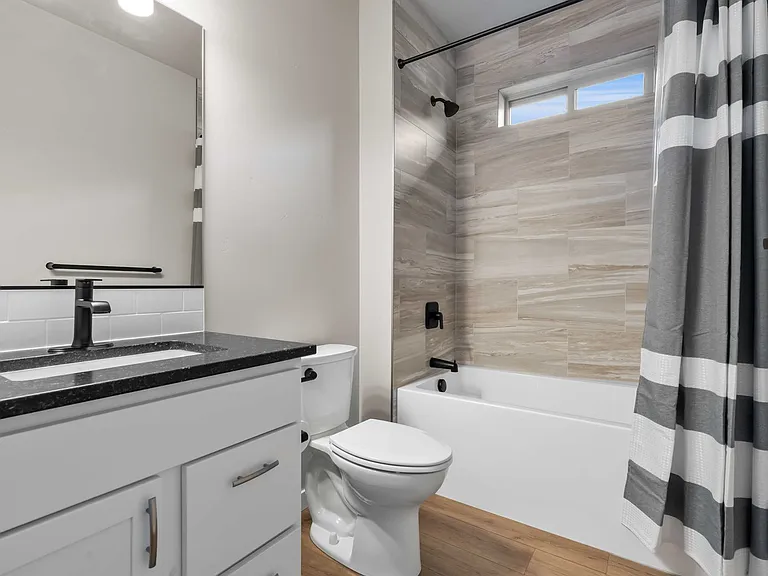 1452 W Moselle Dr — Photo 18