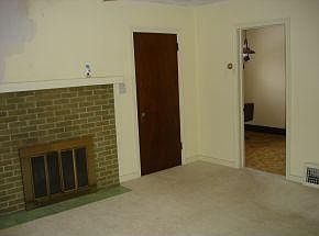 3rd image of 3713 Hoover Ave