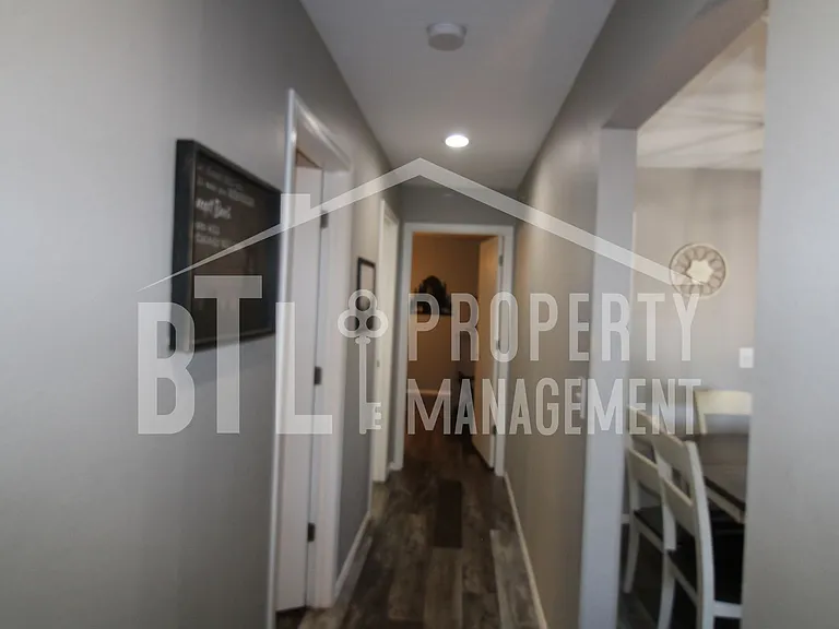 2907 Vineyards Pkwy #2 — Photo 18