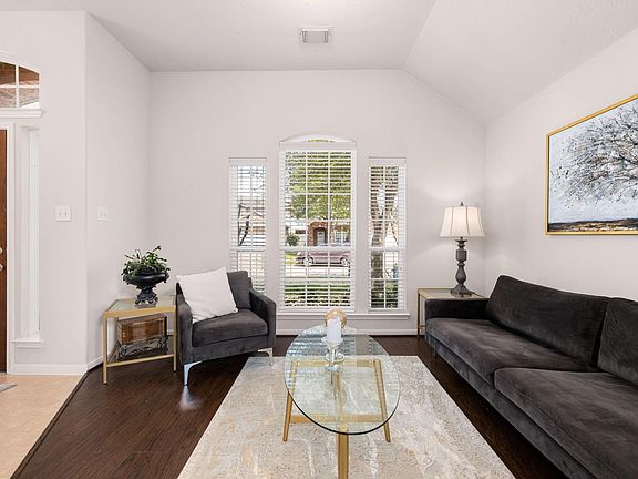 3rd image of 20707 Sapphire Lake Rd