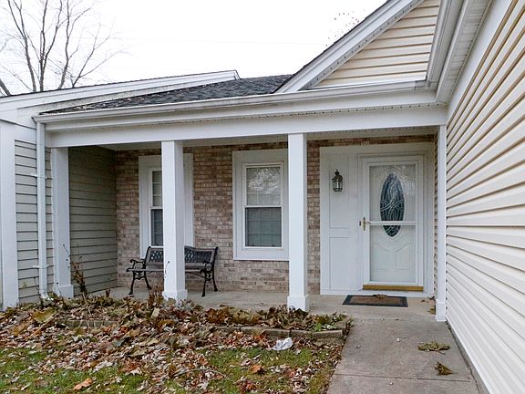 2nd image of 1332 Huntington Dr