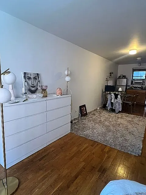 17 Stanton Street — Photo 3