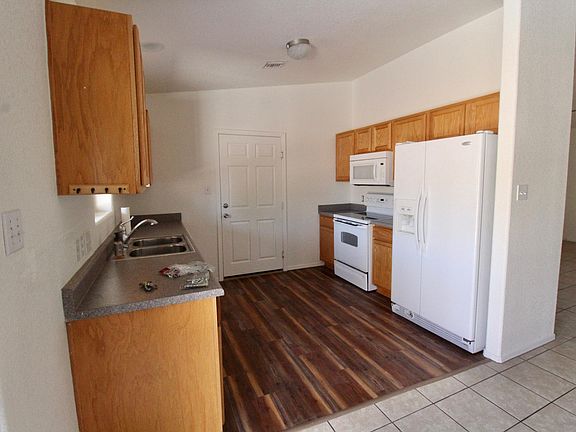 4th image of 10398 S Monsoon Ave