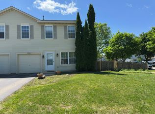 352 Reston Cir, Romeoville, IL 60446