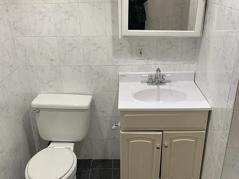 96 Strathmore Rd #1B — Photo 18