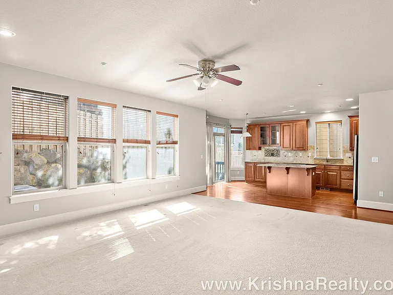 11322 NW Kimble Ct — Photo 8