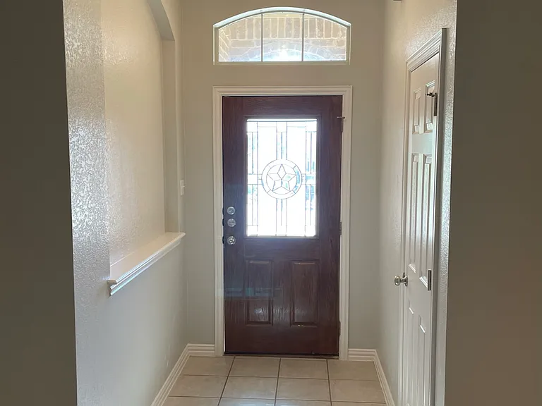 119 Clyde Dr — Photo 5