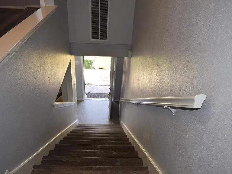 8119 Scottshill — Photo 6