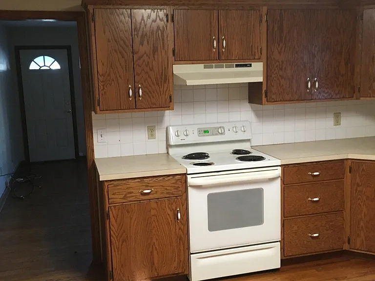 510 N Walnut St — Photo 6