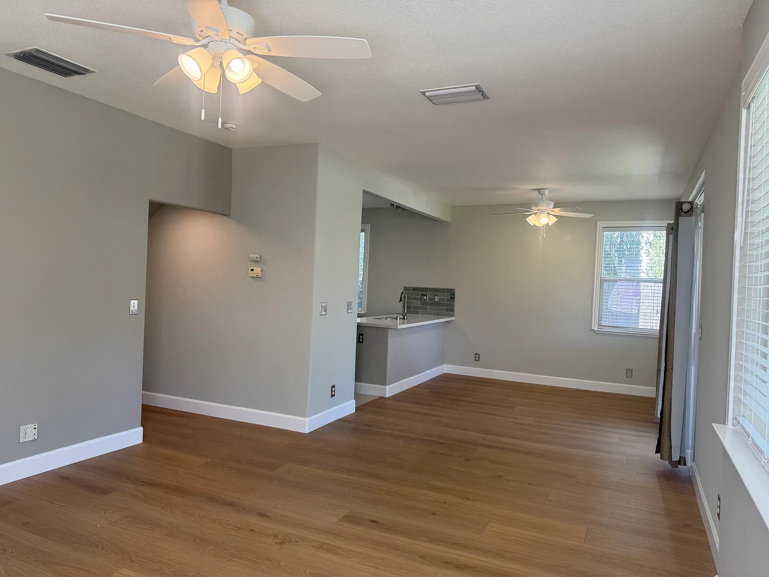 4 bed, 2.5 bath, 1663 sqft, $3,300 — Photo 4