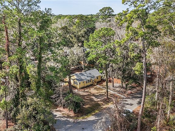 2nd image of 21 Noble Glen Drive