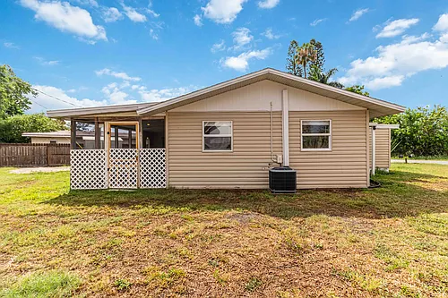 3032 48th Avenue Dr W Photo 1