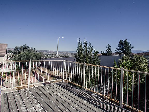 4th image of 27868 De La Valle Dr
