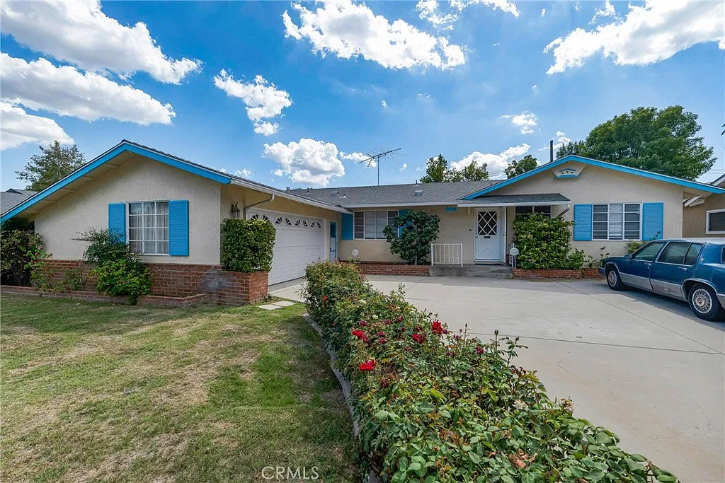 3 bed, 1525 sqft, $3,950 — Photo 3