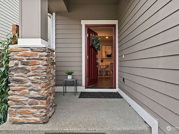 2nd image of 10335 Driftwood Avenue