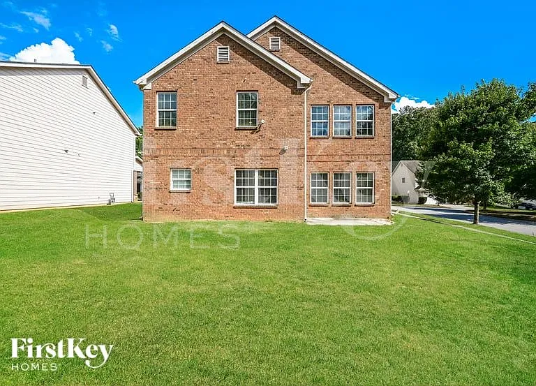 2501 Freemont St — Photo 15
