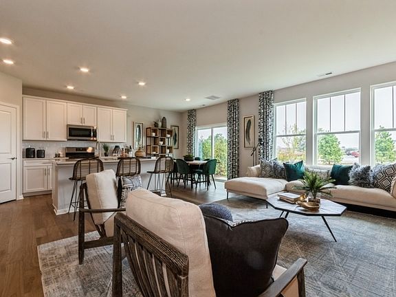 3rd image of 2711 Fieldcrest St #106