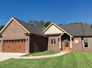 4202 NE Holly Cir NE, Conover, NC 28613