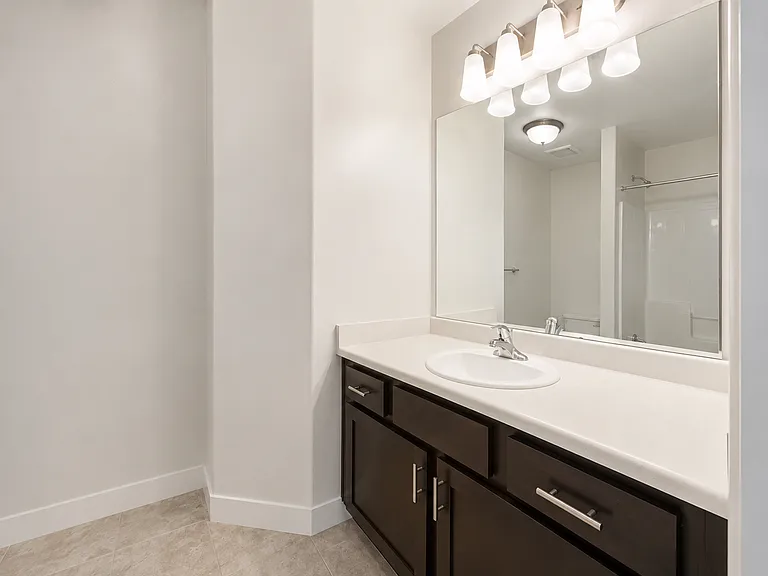 221 W Whitewater Dr — Photo 12