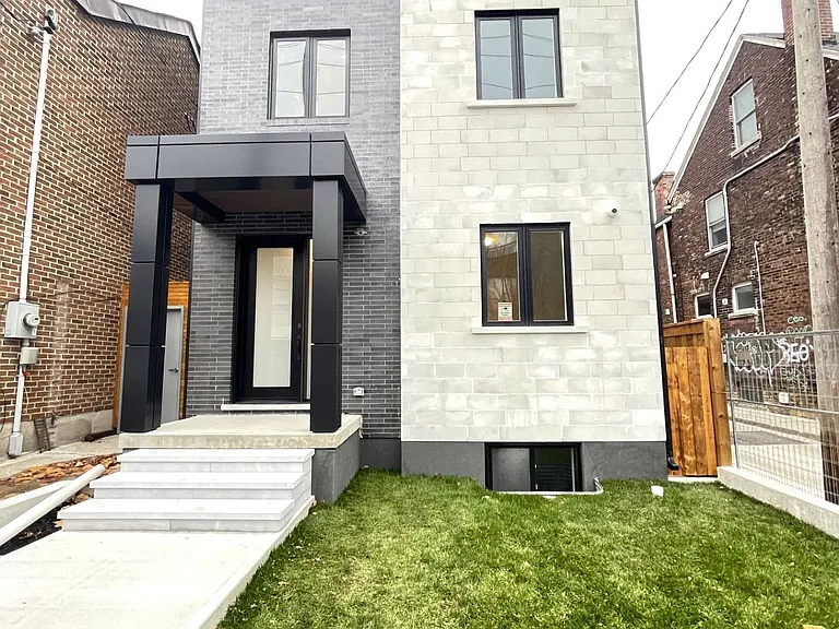 165 Manning Ave #BASEMENT — Photo 1