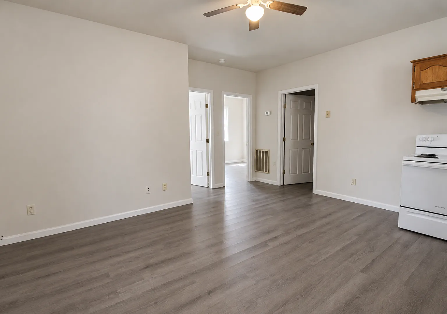 Pet-Friendly 2-Bedroom Home Near TTU with Open Floor Plan — Photo 2