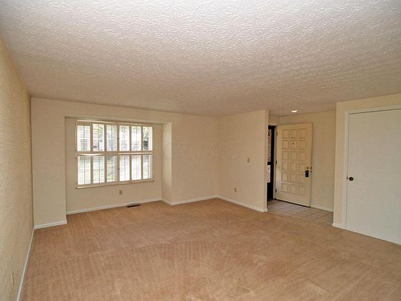 3rd image of 1675 Saint James Ct