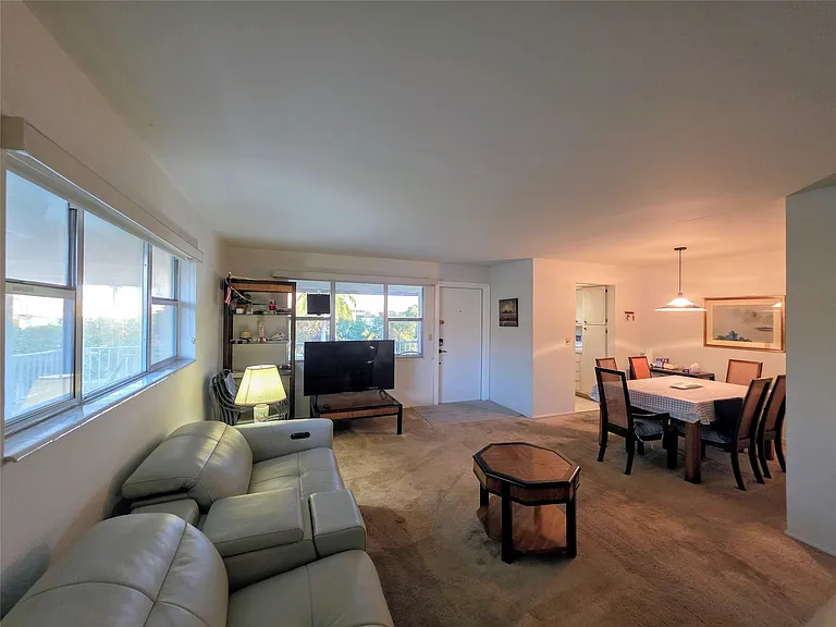 300 Layne Blvd #301 — Photo 7