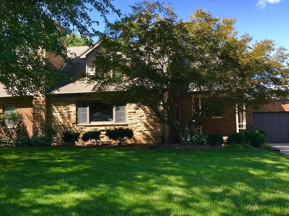 1st image of 304 S Hilldale Ave