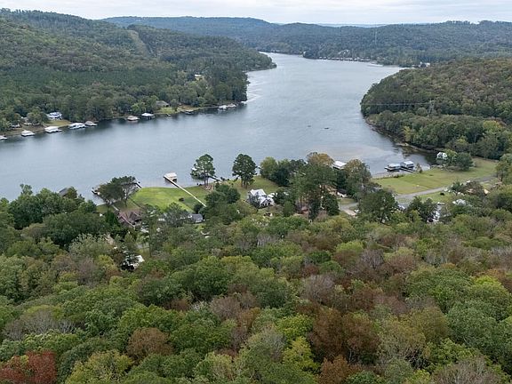 5th image of 135 Honeycomb Valley Rd