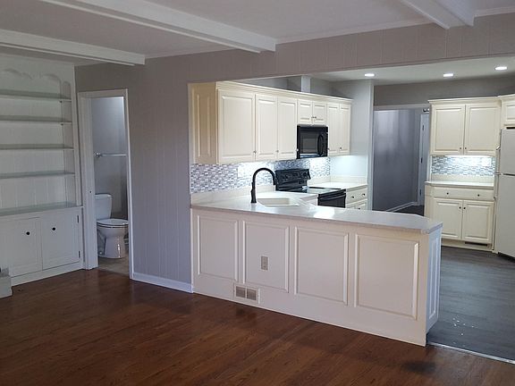 5th image of 10711 Helmsdale Ln